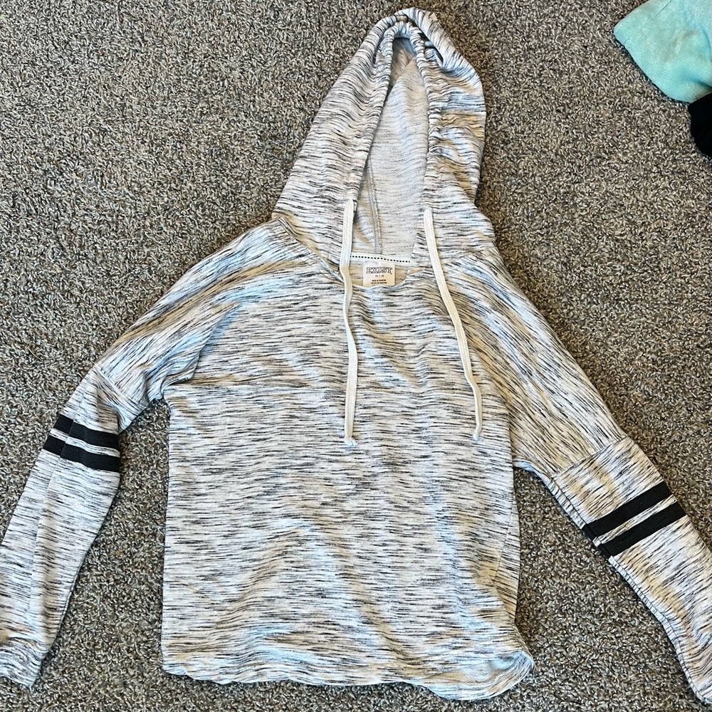 Cropped hoodie